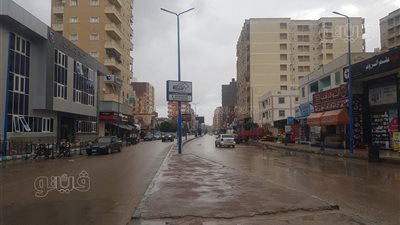 بث مباشر.. أمطار غزيرة ورياح نشطة تضرب مرسى مطروح 