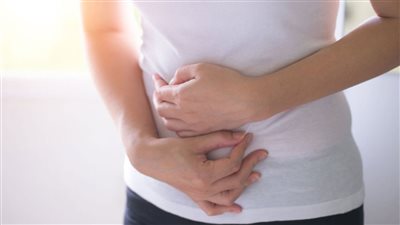 تفسير حلم ألم البطن وعلاقتها بكثرة المشكلات وتأخر الإنجاب 
