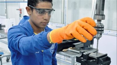 لماذا تسابق الدولة الزمن للارتقاء بمنظومة التعليم الفني؟ 