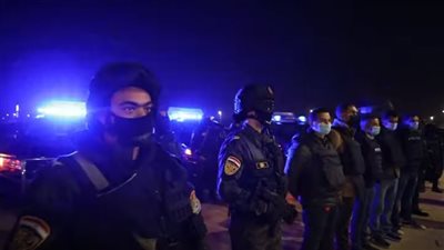 القبض على 221 تاجر مخدرات و64 من ممارسى أعمال البلطجة والهاربين من المراقبة