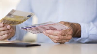 رجل يعلن نفسه امرأة للحصول على معاش تقاعدي