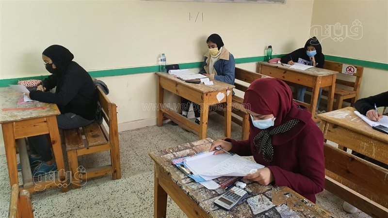امتحانات طلاب اليوم