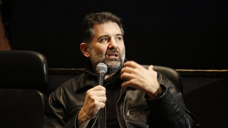 المخرج عثمان أبو