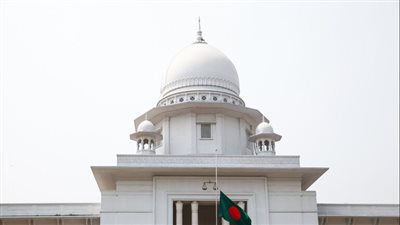 الحكم بالإعدام على ضابطي شرطة سابقين في بنجلاديش