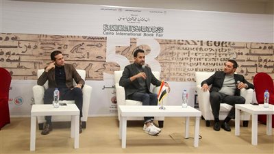 محمد فضل يعلق على استشفاء لاعبي المنتخب في «جردل بلاستيك» بكأس الأمم الأفريقية|صور