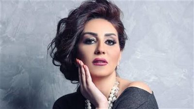 وفاء عامر بعد حريق العمارة التي تسكن بها: نزلت حافية