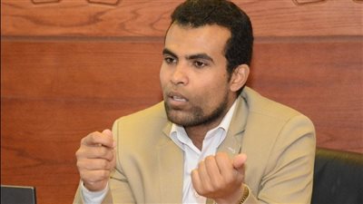 حسام شاكر يشارك بـ