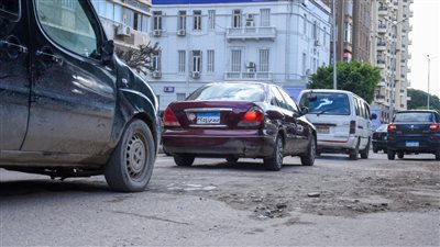  محمود نافع: هبوطات أقدم شارع بالإسكندرية ليست بسبب الصرف الصحي 