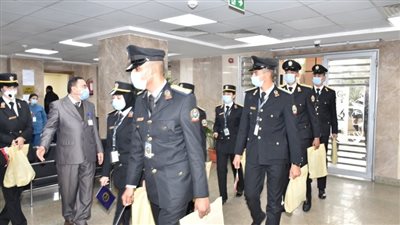بمناسبة عيد الشرطة الــ70.. زيارة لضباط الداخلية للمعهد القومى للأورام| صور 