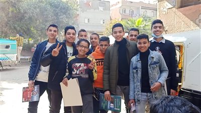 بث مباشر.. طلاب إعدادية بني سويف بعد امتحان العلوم: سؤال الرسم صعب