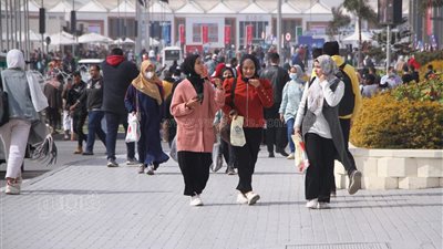 31 ألف زائر في أول ساعات اليوم السابع لمعرض الكتاب