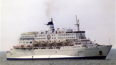 في الذكرى الـ 16 لغرق عبارة السلام.. أشهر السفن التي غرقت عبر التاريخ.. إحداها أصبحت معلما سياحيا للغوص