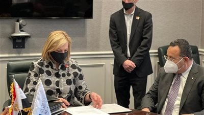 رئيس جامعة الإسكندرية يوقع اتفاقية تعاون مشترك مع لويزفيل الأمريكية