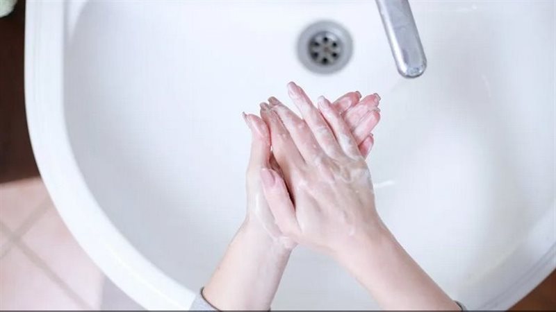  أعراض لأوميكرون