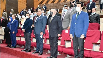 أشرف صبحي يكرم ذوي الهمم بعد اجتياز المرحلة الأولي من البرامج التدريبية