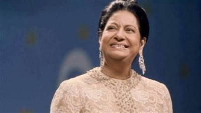  ذكرى وفاة أم كلثوم.. سر ارتدائها النظارة السوداء وعلاقتها بالسلطة.. وسبب تدهور علاقتها بالسادات