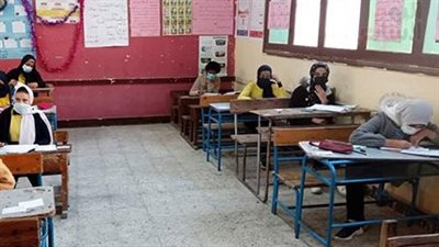 اخبار القليوبية|تداول امتحان الدراسات للإعدادية بالقليوبية.. والطلاب: الأسئلة سهلة