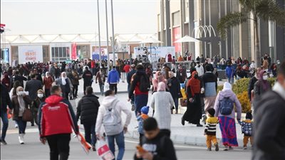 دراما الواقع والرياضة والهوية الأبرز.. فعاليات اليوم الجمعة بمعرض القاهرة للكتاب 