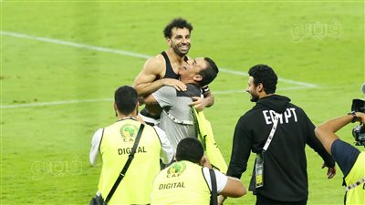 18 صورة ترصد احتفال محمد صلاح ولاعبي منتخب مصر بالتأهل لنهائي أفريقيا