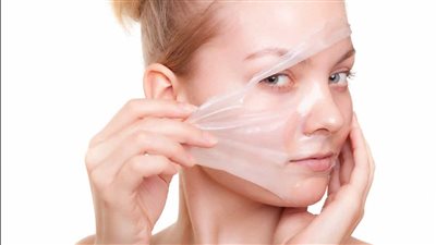 تعرفي على فوائد المقشرات الطبيعية وطرق استخدامها