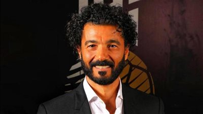 خالد النبوي ضيف شرف الحلقة 2 من مسلسل البحث عن علا 