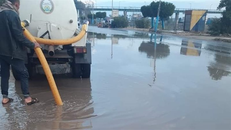 جانب من أعمال رفع