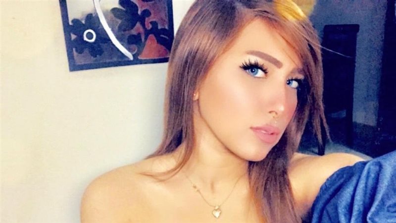 الفنان سارة سلامة