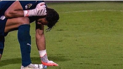 زجاجة البركة.. حراس مرمى سبقوا محمد أبو جبل في الحيلة الذكية | صور