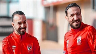 وصلة ضحك بين أفشة وحسين الشحات وعلي معلول في تدريب الأهلي|فيديو 