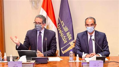 وزيرا السياحة والاتصالات يستعرضان توصيل الإنترنت لـ 40 موقعا أثريا
