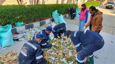 تنظيم ورش عمل ودورات تدريبية للعاملين بمنظومة النظافة بأسيوط|صور 