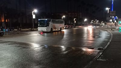 الجيزة تواصل رفع مياه أمطار الأمس | صور