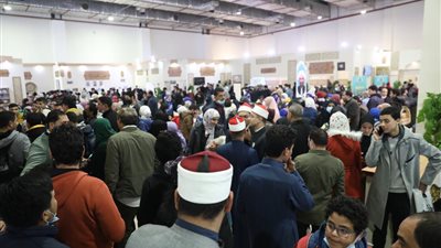 الورش الفنية لقطاع المعاهد الأزهرية والخط العربي الأكثر جذبا بمعرض القاهرة الدولي للكتاب