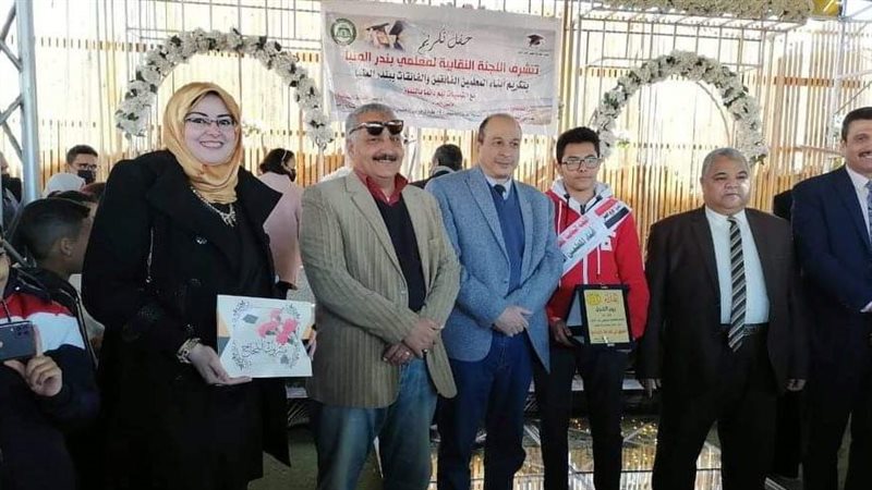 تكريم 170 طالبا فائقا