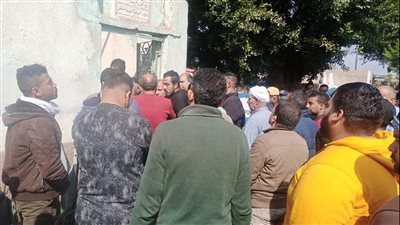 اهالي بنها يودعون جثمان الشاب محمود ضحية مشاجرة الحصان 