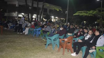 جامعة أسيوط تشجع منتخب مصر لدور النهائي | صور 