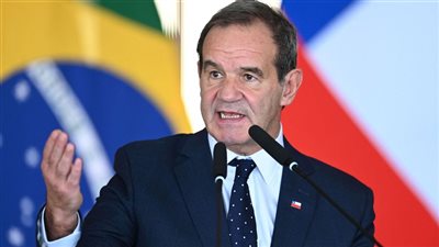 وزير خارجية تشيلي يتقدم باستقالته.. والرئيس يقبلها