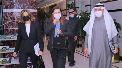 وزيرة التخطيط تبحث مع رئيس مجموعة البنك الإسلامي للتنمية سبل تعزيز التعاون