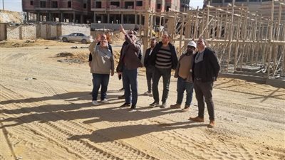 مسئولو جهاز مدينة القاهرة الجديدة يتفقدون أعمال الكهرباء والمرافق بالتجمع السادس