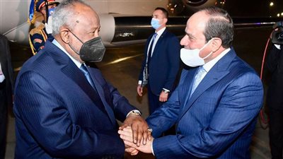 مراسم استقبال رسمية لرئيس جيبوتي بقصر الاتحادية.. السيسي وعمر جيله يستعرضان حرس الشرف