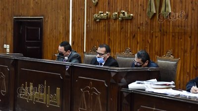 تأجيل محاكمة عبد المنعم أبو الفتوح ومحمود عزت لـ 26 فبراير