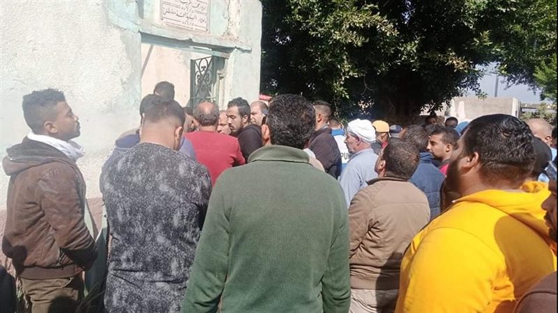 اهالي بنها يودعون
