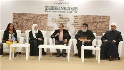 موسى إبراهيم: الكنيسة القبطية مصرية خالصة وحافظت على الهوية الوطنية | صور 