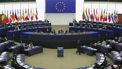 بسبب مالي.. الاتحاد الأوروبي يهدد بسحب بعثته من الساحل الأفريقي