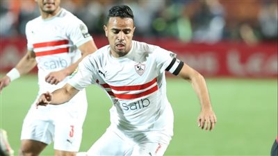 حازم إمام يغادر اجتماع مرتضى منصور دون تجديد عقده 