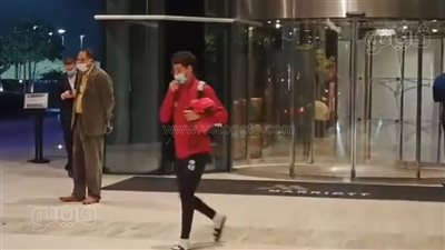 تحرك لاعبي الأهلي لخوض التمرين الأخير بالإمارات قبل موقعة بالميراس | فيديو