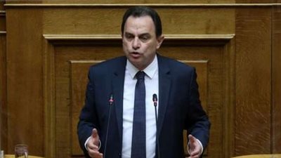 إقالة وزير يوناني بسبب تسجيل ساخر عن جهود الحكومة