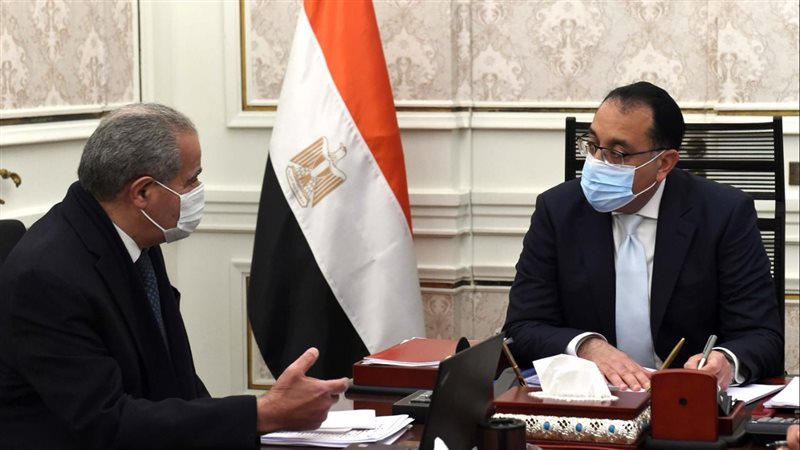 رئيس الوزراء ووزير
