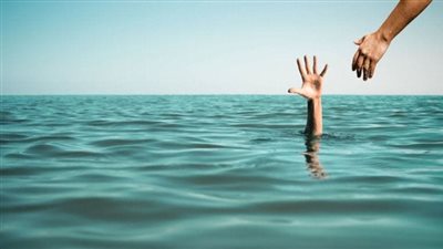 تفسير حلم السقوط في البحر وعلاقته بالمشروعات المربحة 