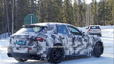 تفاصيل مراحل إنتاج أول سيارة فيراري SUV 